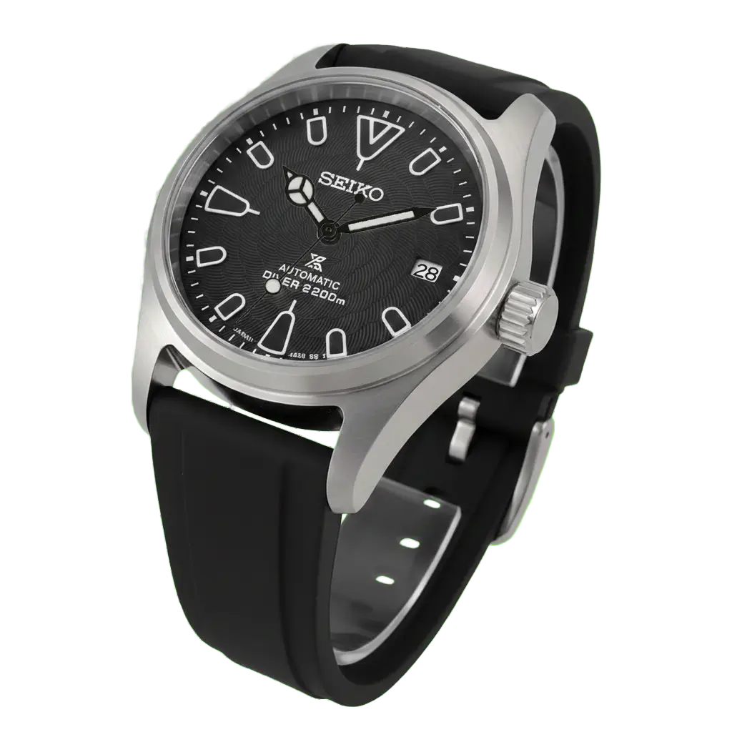 Seiko mod Ocean Black diver 200m détourée sur fond transparent, mouvement automatique NH35